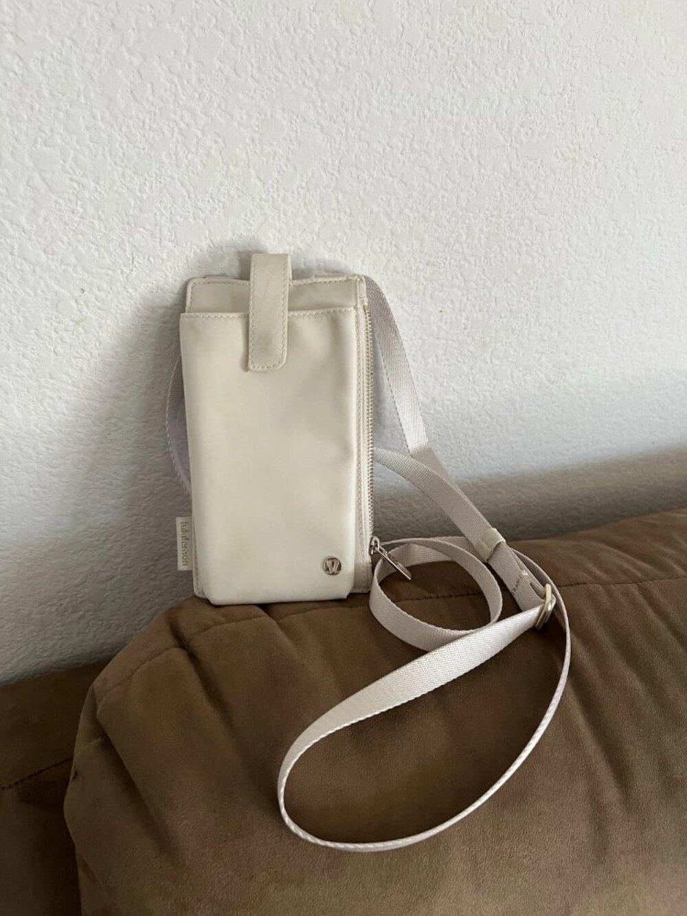 Lululemon Phone Crossbody Women Light Ivory Cream Bag